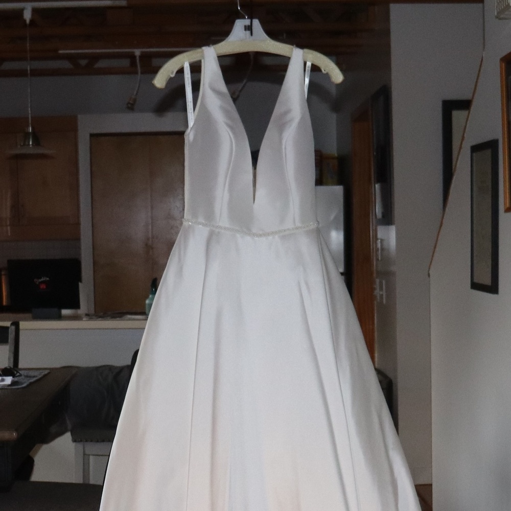 Ballgown Wedding Dress!